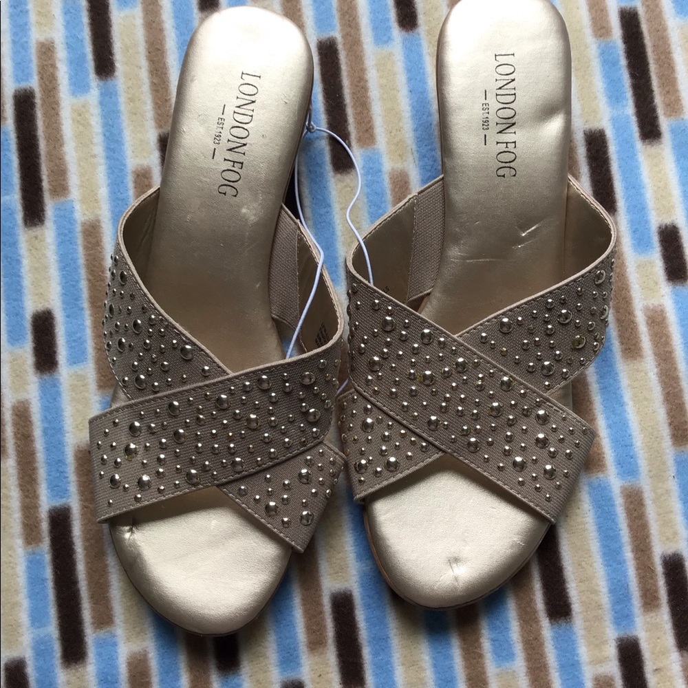 London Fog Gold Slip on Sandals